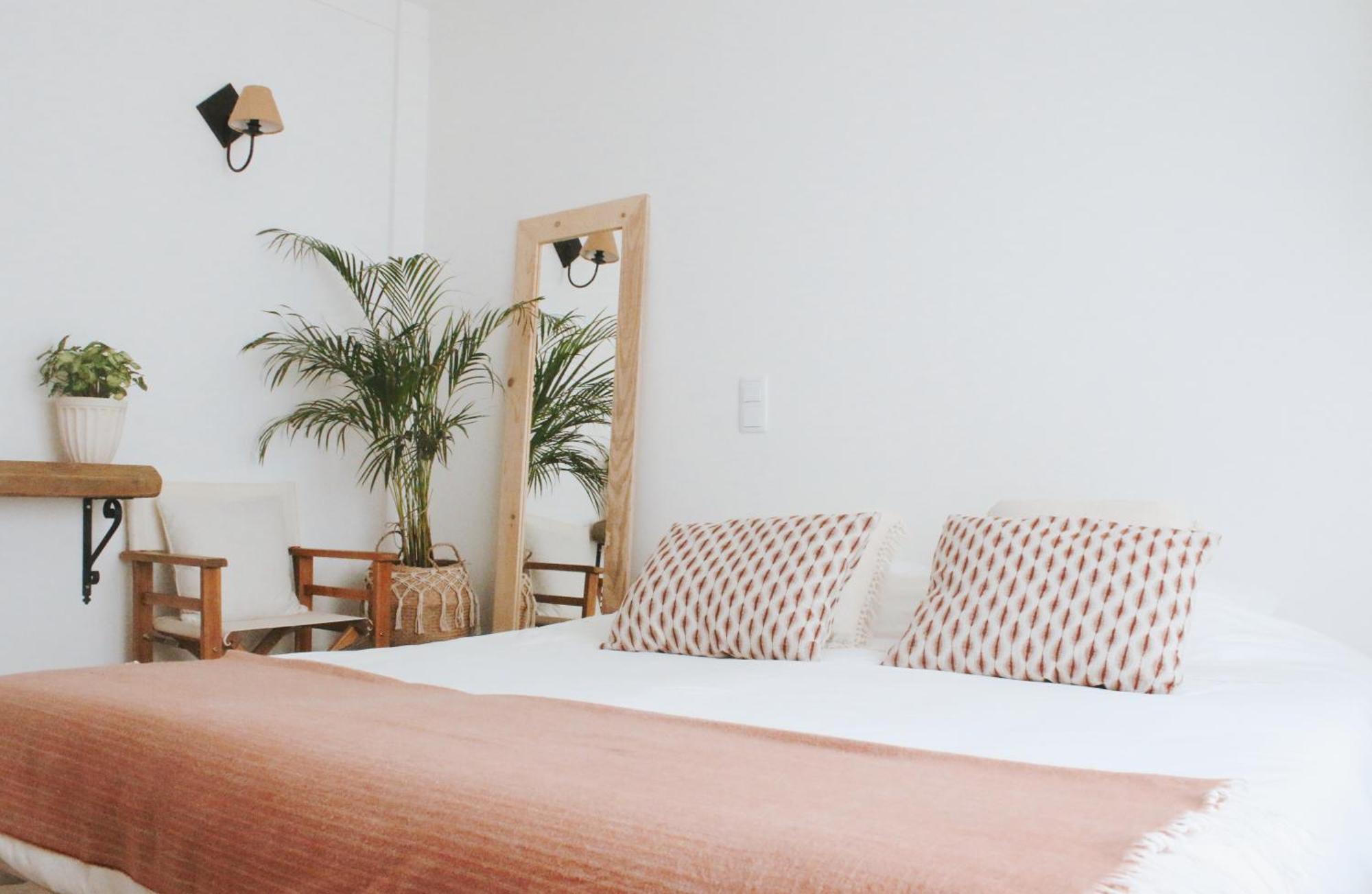 Vila Vale Guest House - Surf & Yoga Charneca  Eksteriør bilde