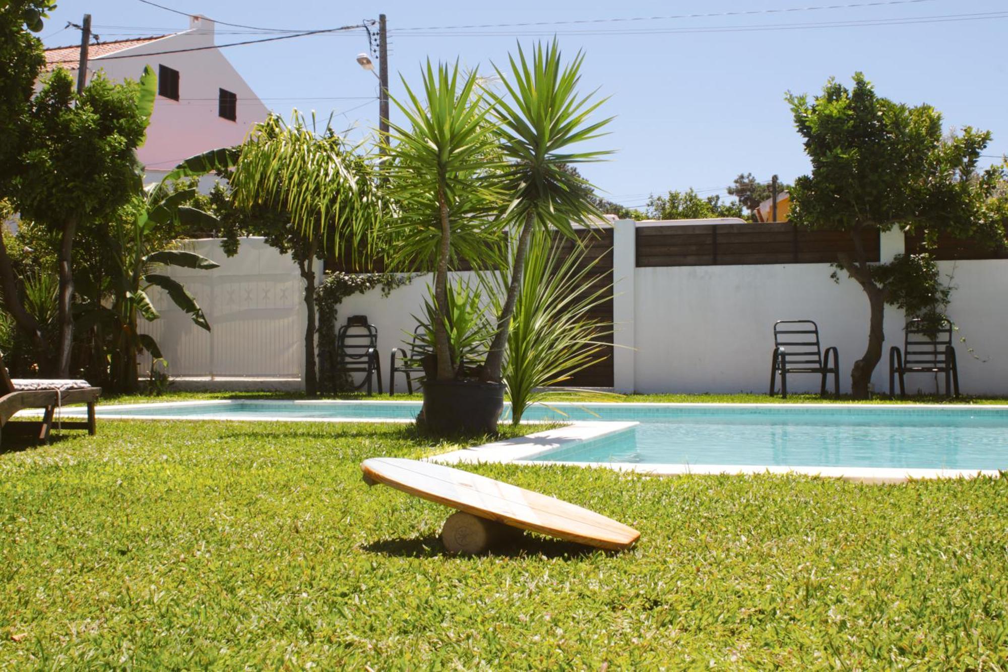 Vila Vale Guest House - Surf & Yoga Charneca  Eksteriør bilde